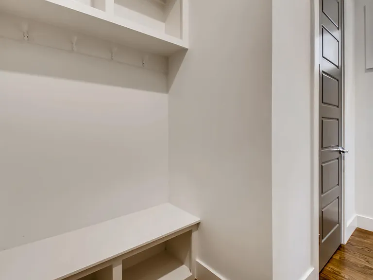 2708C Larmon Dr — Photo 26