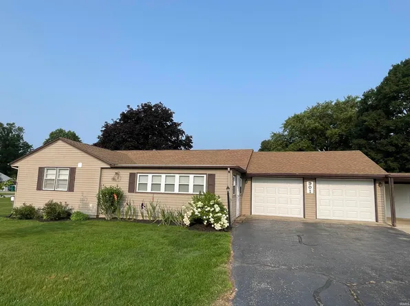 901 Hawthorne Ln, Logansport, IN 46947