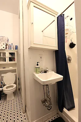 Rented by City Wide Apartments | media 10