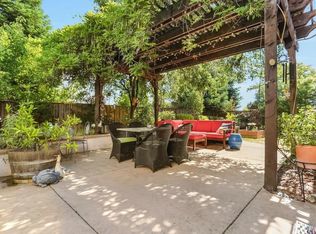 2104 Collet Quarry Dr, Rocklin, CA 95765