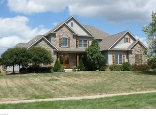 6344 Highland Green Dr, Medina, OH 44256