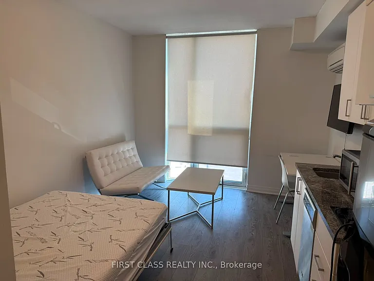1900 Simcoe St N #305 — Photo 5