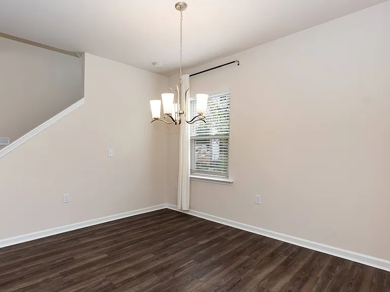 5717 Volos Ave — Photo 8