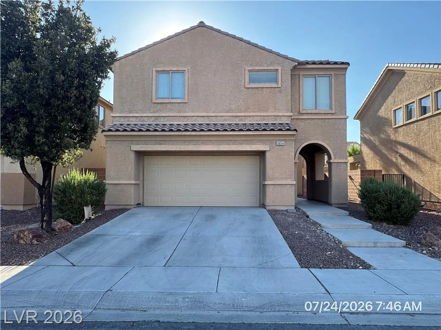Beautiful Aliante Home with Huge Loft, New Carpet & Covered Patio — Photo 1