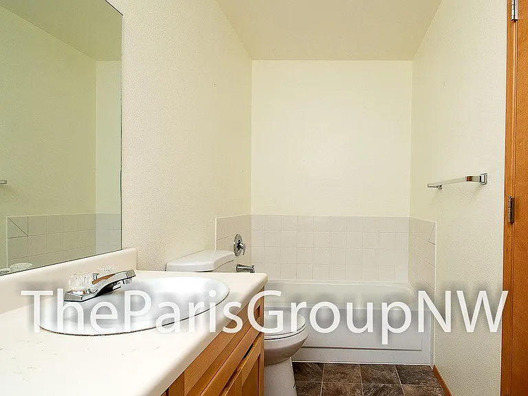 2106 S 107th St #A2 — Photo 13