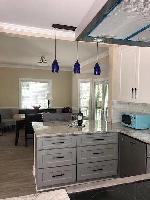 3 bed, 1605 sqft, $3,600 — Photo 2