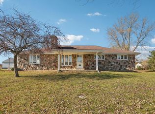 W360S9521 Markham Rd, Eagle, WI 53119