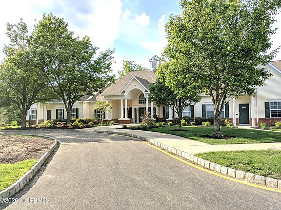 4th image of 9 Pine Valley Road