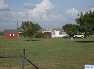 755 Pioneer Rd, Seguin, TX 78155