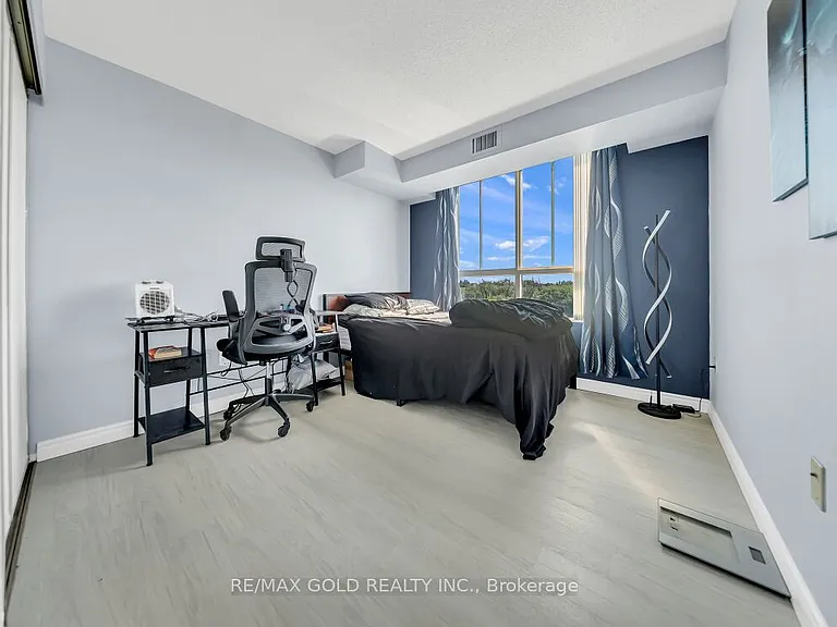 30 Blue Springs Dr #611 — Photo 32