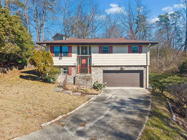 311 Branch Dr, Hixson, TN 37343