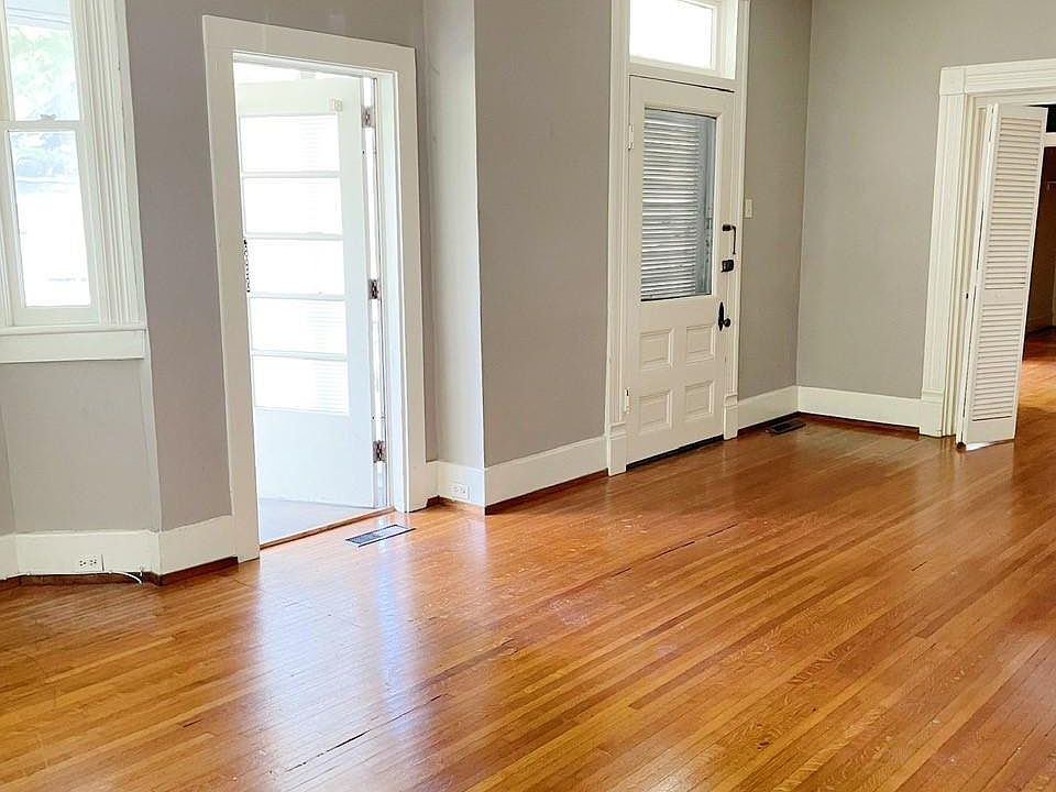 2nd image of 404 Park Ave #1