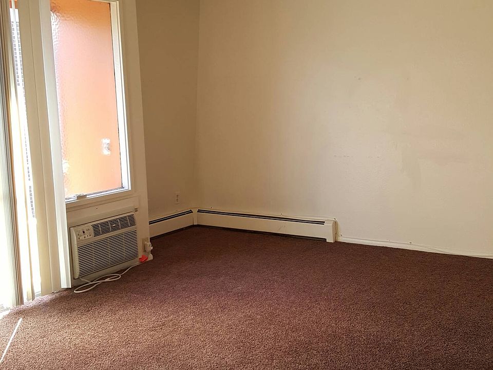 1st image of 1620 9th Ave APT 13