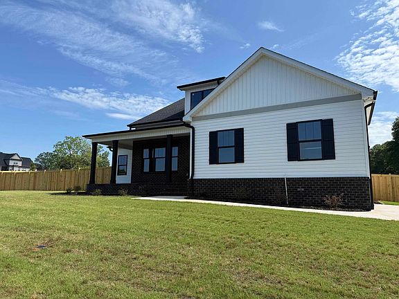 2nd image of 116 Mimosa Rd
