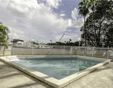 1901 NW South River Dr APT 48E, Miami, FL, 33125