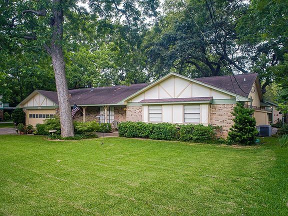 2nd image of 202 Sleepy Hollow Dr