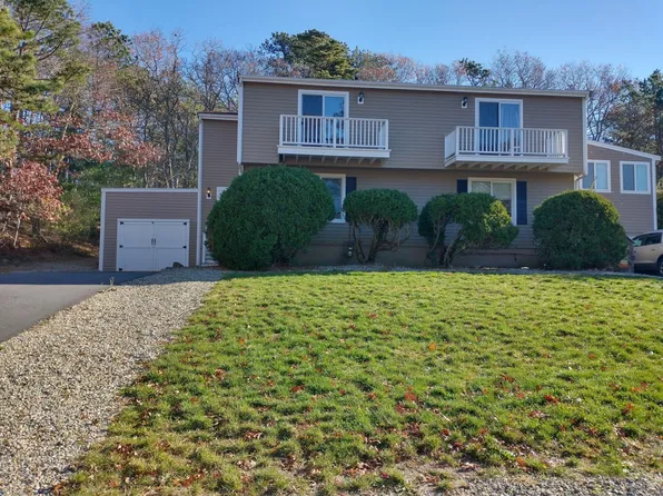 12 Heritage Drive, Bourne, MA 02532