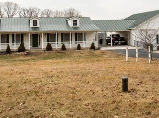 20266 Senedo Rd, Edinburg, VA 22824