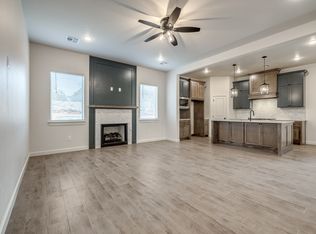 2500 Thunder Canyon Ct, Edmond, OK 73034