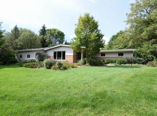 719 Kimberly Ct, Grafton, WI 53024