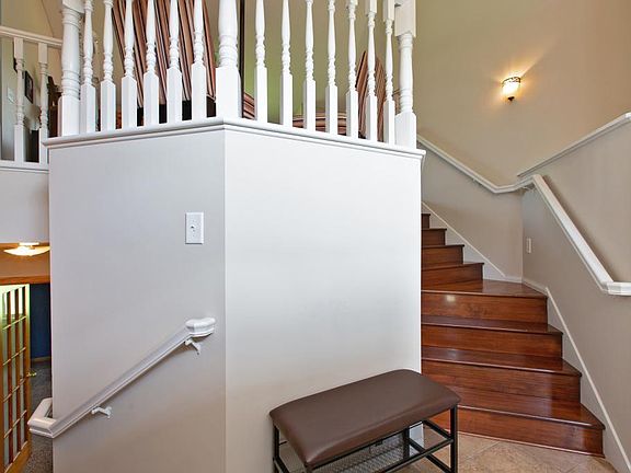 4th image of 2015 135th Ln NE
