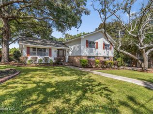 333 Fairview Dr, Biloxi, MS 39531