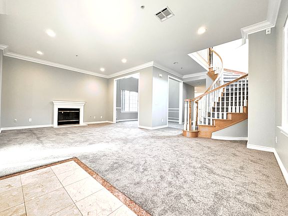 Entrance to the living room