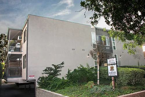 420 Burchett St Photo 1