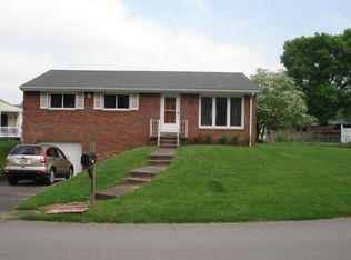 2902 Fernwood Ave, Moundsville, WV 26041