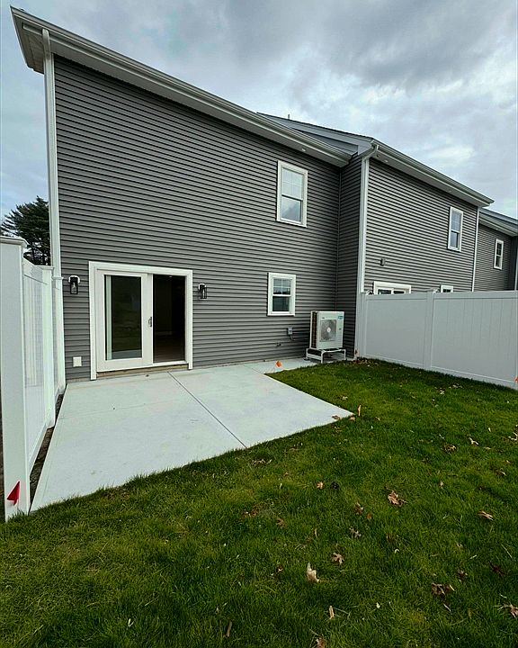 1st image of 321 Winthrop St #103