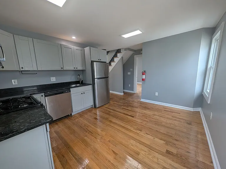45 2nd Ave — Photo 35