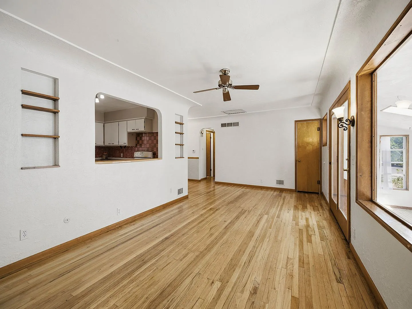 Charming 2-Bed, 2-Bath Upper Unit Near CSU & City Park Fort Collins, CO! — Photo 4