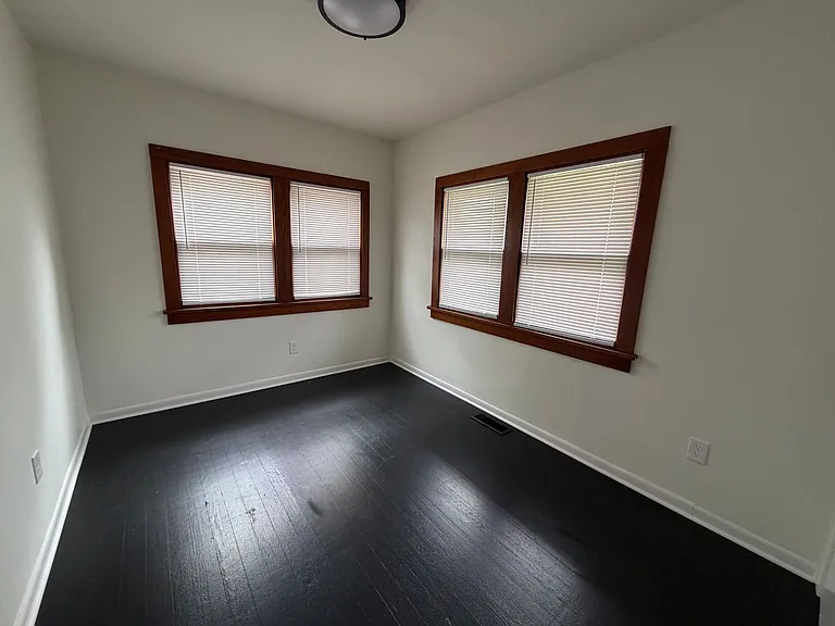 1112 Vine St — Photo 5