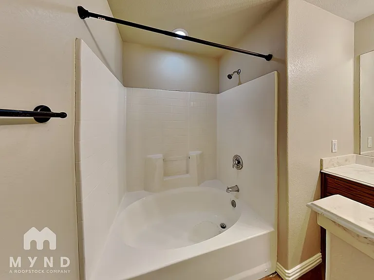 102 Jolin Ln — Photo 12