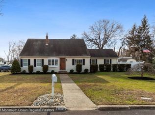 394 E End Ave, Belford, NJ