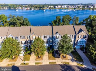 18 River Ln, Delanco, NJ 08075