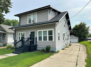 214 Newhall St, Green Bay, WI 54302