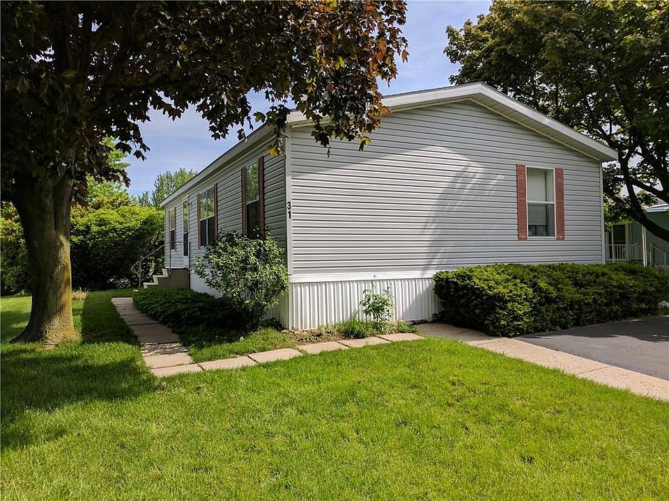 1st image of 31 Gaywood Dr