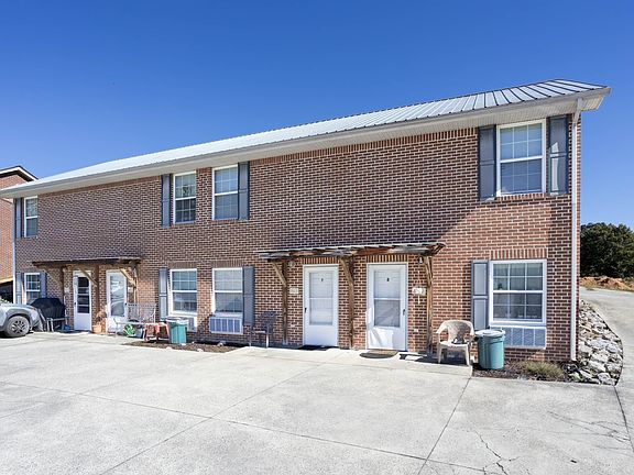 4th image of 145 Deer Ridge Dr