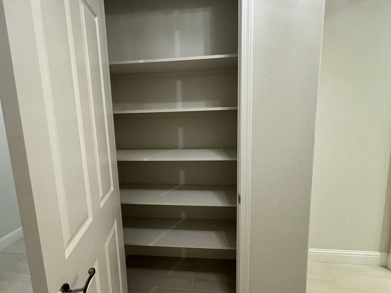 1865 E Bella Rosa Ave — Photo 4