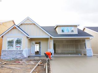 5024 Longest Dr, Newberg, OR 97132