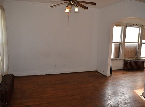 5th image of 8942 S Parnell Ave