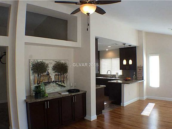 5th image of 8844 Meadowood Dr