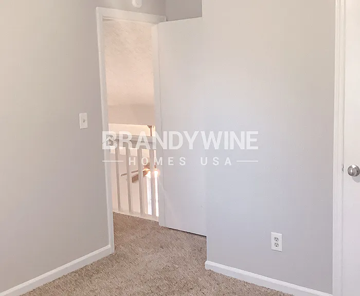 1964 Corners Cir — Photo 9
