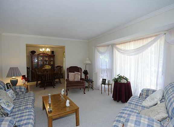 3rd image of 109 Travelers Rest Blvd