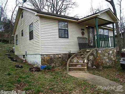 1st image of 306 Echo Ln
