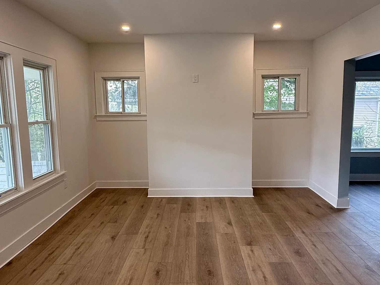 4 bed, 1850 sqft, $1,975 — Photo 4
