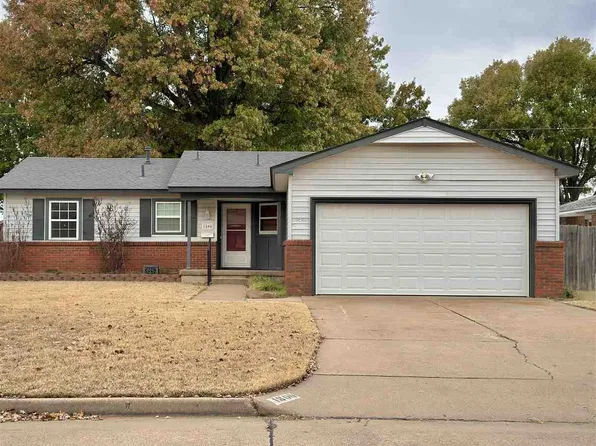 1800 Richway Dr, Ponca City, OK 74601