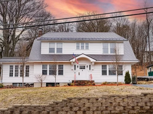 224 Blossom St, Fitchburg, MA 01420