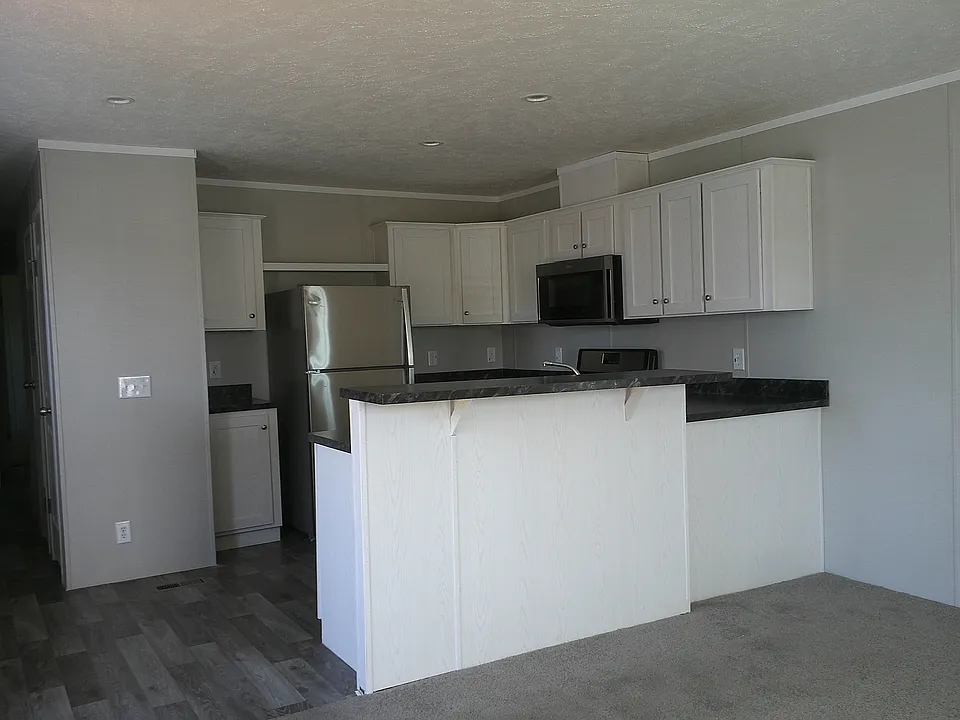 147 Beech Ave #147